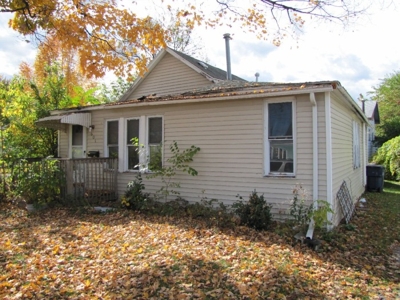 601 N Catherine St, Bay City, MI featured photo