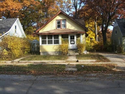 2216 Jefferson St, Muskegon Heights, MI featured photo