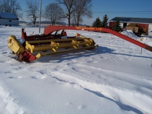 Bissell Farm Machinery Auction featured photo 13