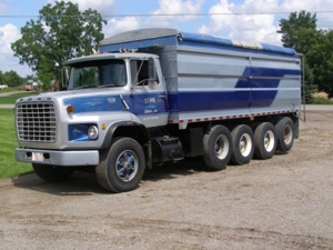 Zehr Farm Machinery Auction featured photo 8