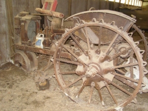 Zehr Farm Machinery Auction featured photo 29