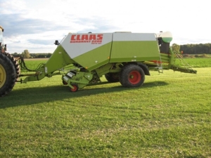 Zehr Farm Machinery Auction featured photo 72