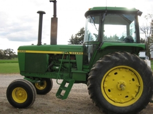Zehr Farm Machinery Auction featured photo 86