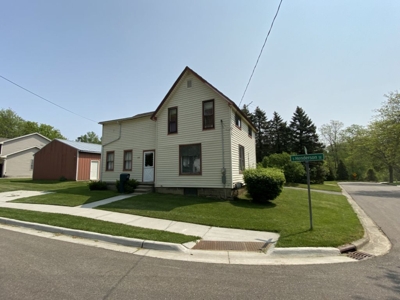 3 Bedroom Home in Downtown Mason featured photo