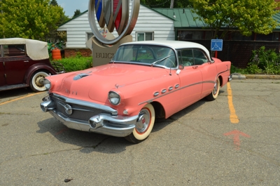 Bob Clark Auction #3- Vintage Tractors & Cars, Fenton featured photo