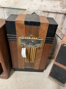 Matznick Antique and Collectible Auction featured photo 28