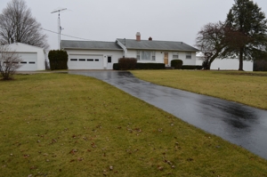 1815 S College Rd, Mason, MI featured photo 1